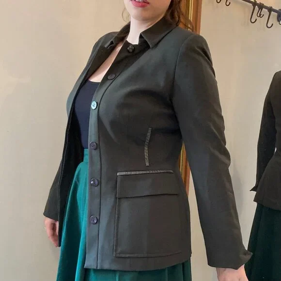 Perfect spring jacket - Picture 4 of 11